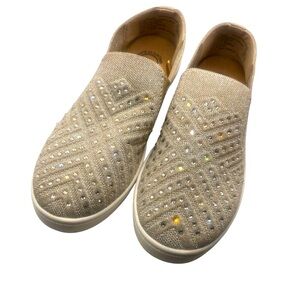 White Mountain Women’s Bling Sneaker Size 7 NWOT